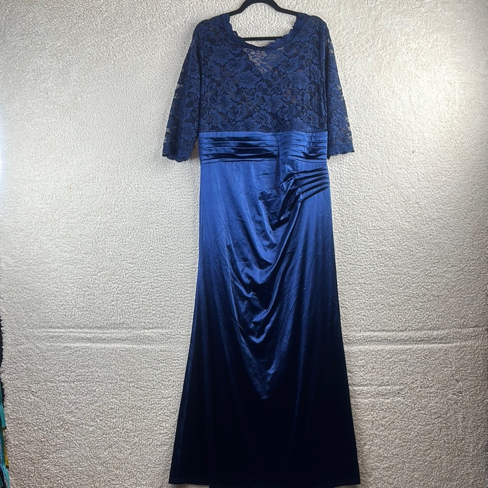 NWT Miusol Womens Navy Floral Lace Satin Ruched Maxi Formal Dress Gown Size 2XL